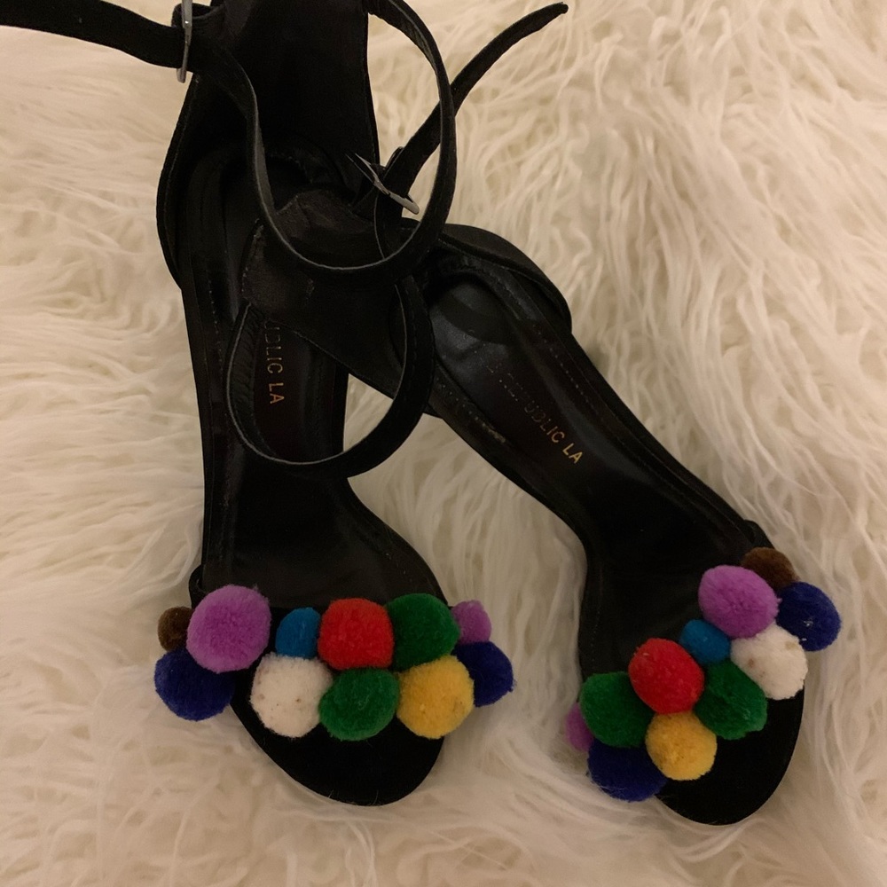 Pom Pom pumps